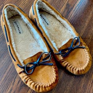 Airwalk Slippers - Size 9